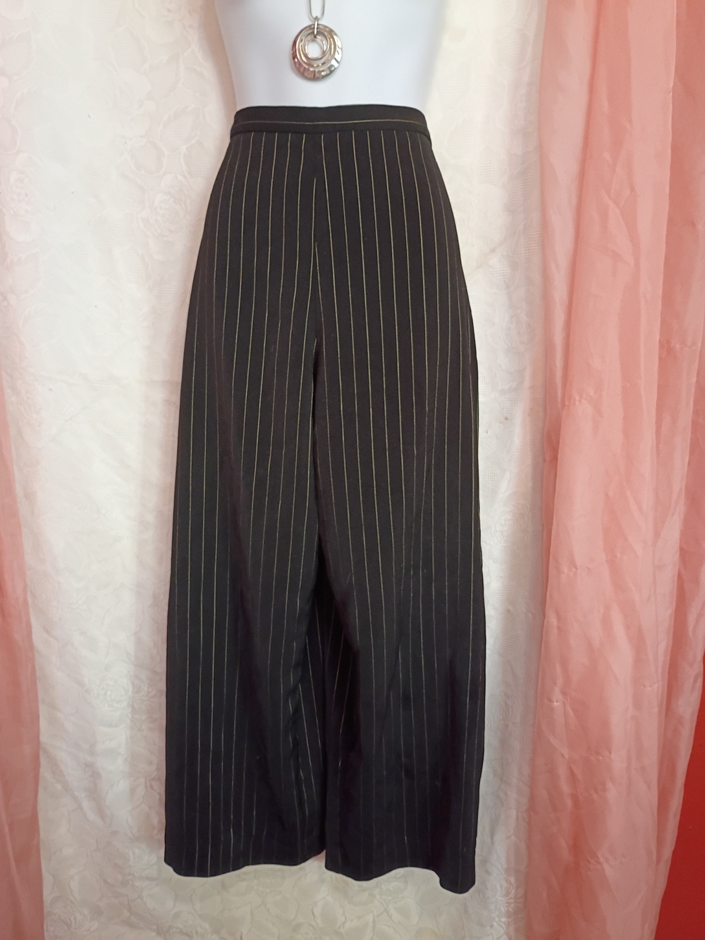 Ladies Black W/Gold Pinstripe Wide-Leg Pants Sz 16P